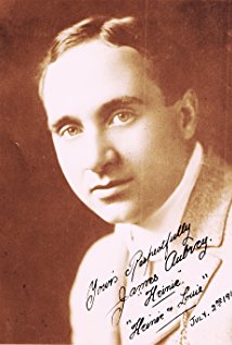 MV5BNzQ1OWNhYTAtYzBlMC00MzI1LTkyNDUtZDJlODAzZWU5NTEzXkEyXkFqcGdeQXVyMzI5NDcxNzI@._V1_UY317_CR3,0,214,317_AL_